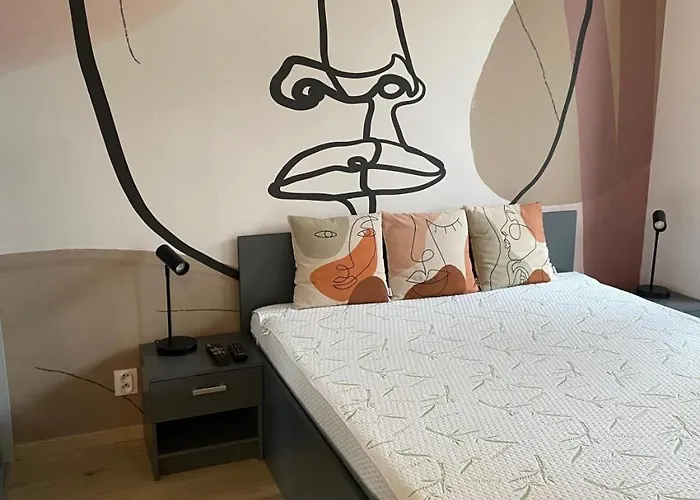 Fiaor Apartment, 1-2 Guests, Free Parking & Wifi, 7 Km Downtown, 公寓